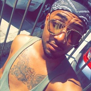 Meet your Posher, Mitchell